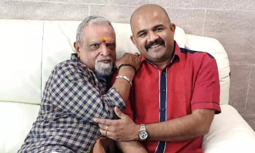 മൃദംഗത്തെ ഇഷ്ടപ്പെട്ട ഭാവഗായകൻ മൃദംഗത്തെ ഇഷ്ടപ്പെട്ട ഭാവഗായകൻ