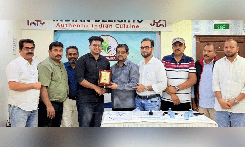 മൈത്രി ബഹ്റൈൻ അനുമോദിച്ചു മൈത്രി ബഹ്റൈൻ അനുമോദിച്ചു