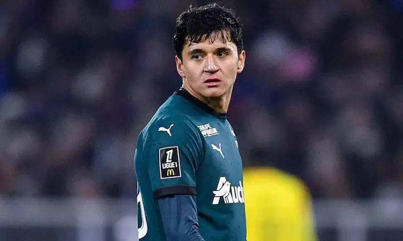 ലെൻസിന്റെ യുവ പ്രതിരോധ ഭടൻ സിറ്റിയിലേക്ക്; പ്രീമിയർ ലീഗ് ക്ലബിലെത്തുന്ന ആദ്യ ഉസ്ബെക്ക് താരം ലെൻസിന്റെ യുവ പ്രതിരോധ ഭടൻ സിറ്റിയിലേക്ക്; പ്രീമിയർ ലീഗ് ക്ലബിലെത്തുന്ന ആദ്യ ഉസ്ബെക്ക് താരം