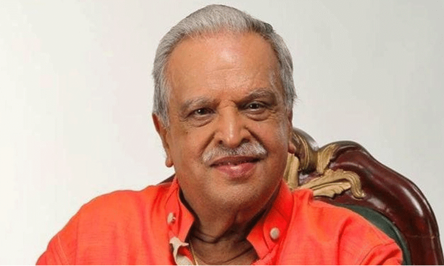 മ​ഞ്ഞ​ല​യി​ൽ മു​ങ്ങി​ത്തോ​ർ​ത്തി ധനു​മാ​സ ച​ന്ദ്രി​ക വ​ന്നു