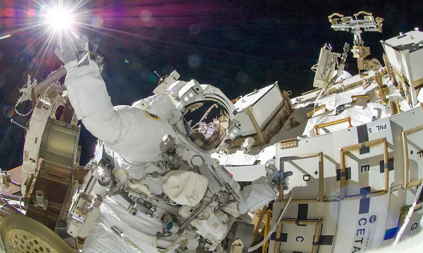 സു​നി​ത ന​ട​ക്കും, മ​റ്റൊ​രു ച​രി​ത്ര​ത്തി​ലേ​ക്ക്