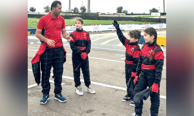 അ​ബൂ​ദ​ബി​യി​ൽ കു​ട്ടി​ക​ൾ​ക്ക്​ കാ​റോ​ട്ട മ​ത്സ​ര  അ​ക്കാ​ദ​മി