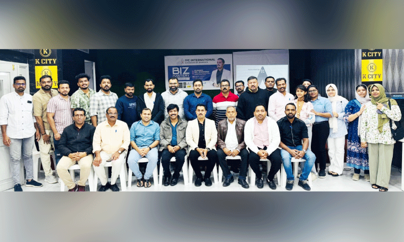 ഐ.​വൈ.​സി ഇ​ന്റ​ർ​നാ​ഷ​ണ​ൽ ബി​സ് മാ​സ്റ്റ​റി സം​ഘ​ടി​പ്പി​ച്ചു