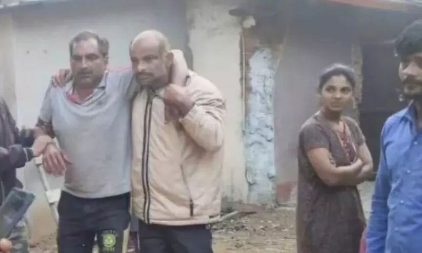 കർണാടകയിൽ കർഷകനെ എടുത്തെറിഞ്ഞ് കാട്ടാന കർണാടകയിൽ കർഷകനെ എടുത്തെറിഞ്ഞ് കാട്ടാന