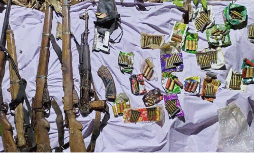 ചി​ക്ക​മ​ഗ​ളൂ​രു വ​ന​ത്തി​ൽ​നി​ന്ന് ആ​യു​ധ​ങ്ങ​ൾ ക​ണ്ടെ​ടു​ത്തു