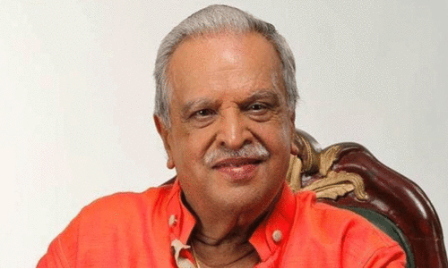 മ​ഞ്ഞ​ല​യി​ൽ മു​ങ്ങി​ത്തോ​ർ​ത്തി ധനു​മാ​സ ച​ന്ദ്രി​ക വ​ന്നു