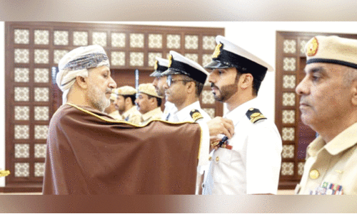 രാ​ജ​കീ​യ പ്ര​ശം​സ മെ​ഡ​ലു​ക​ൾ വി​ത​ര​ണം ചെ​യ്തു