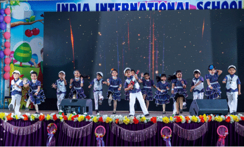 ഇ​ന്ത്യ ഇ​ന്റർ​ നാ​ഷ​ന​ൽ സ്കൂ​ൾ കെ.​ജി വി​ഭാ​ഗം വാ​ർ​ഷി​കാ​ഘോ​ഷം