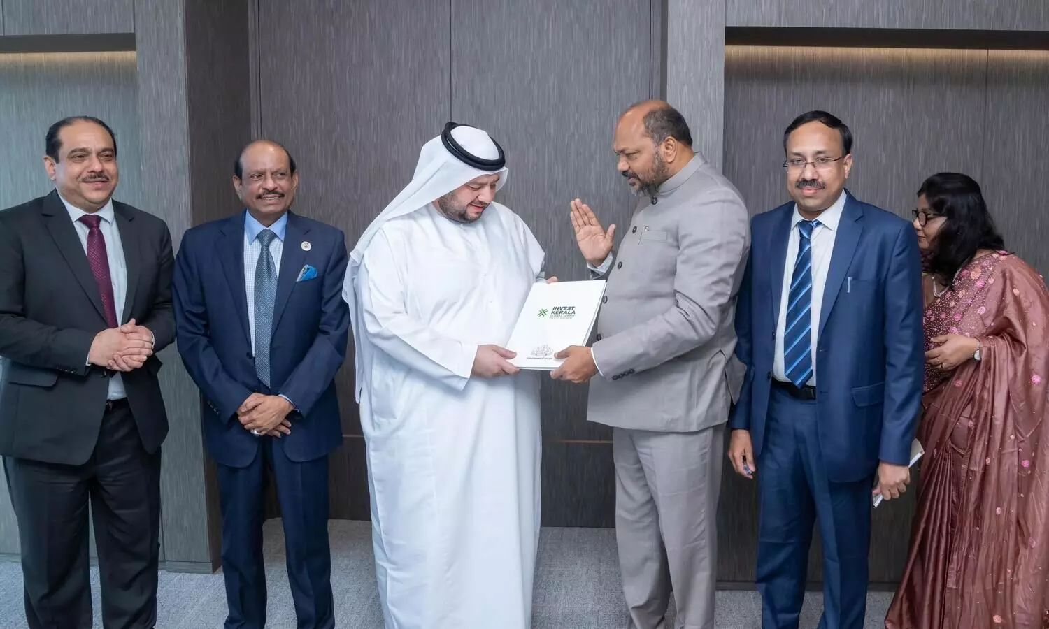 മന്ത്രി പി. രാജീവ് യു.എ.ഇയിൽ; നിക്ഷേപ മന്ത്രിയുമായി കൂടിക്കാഴ്ച നടത്തി