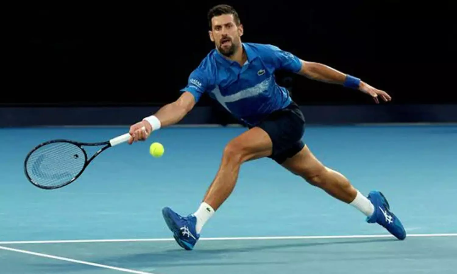 ആ​സ്ട്രേ​ലി​യ​ൻ ഓ​പ​ൺ: ദ്യോ​കോ, സി​ന്ന​ർ, ഇ​ഗ, അ​ൽ​കാ​ര​സ് മു​ന്നോ​ട്ട്, കി​ർ​ഗി​യോ​സ് പു​റ​ത്ത്