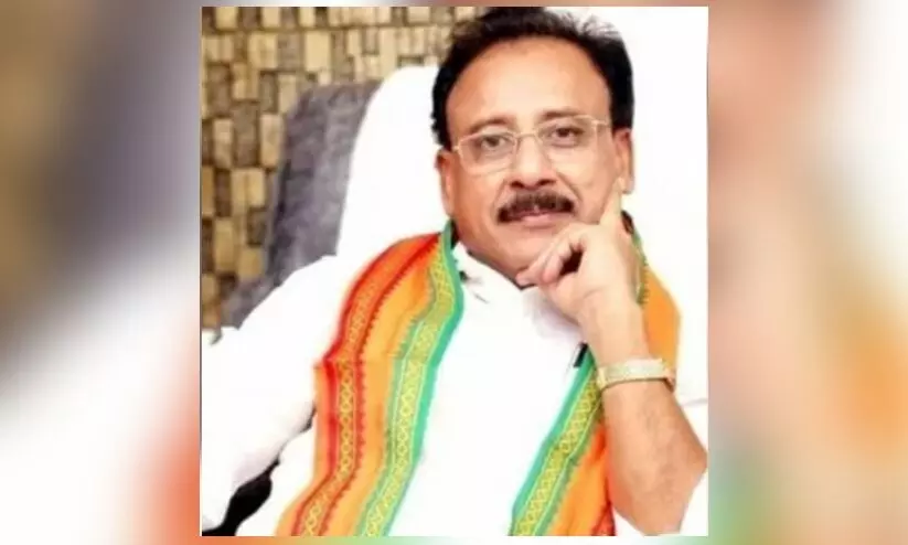 സ്കൂൾ വിദ്യാർഥിനിയെ പീഡിപ്പിച്ചെന്ന കേസ്: ബി.ജെ.പി നേതാവ് എം.എസ് ഷാ അറസ്റ്റിൽ സ്കൂൾ വിദ്യാർഥിനിയെ പീഡിപ്പിച്ചെന്ന കേസ്: ബി.ജെ.പി നേതാവ് എം.എസ് ഷാ അറസ്റ്റിൽ