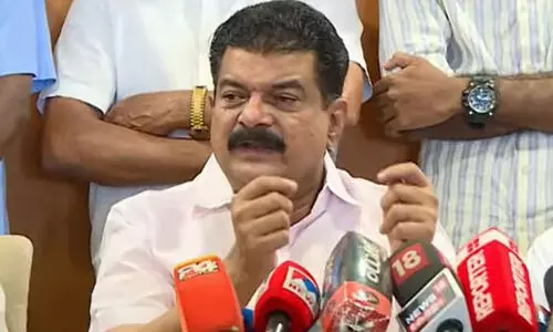 നിലമ്പൂർ ഉപതെരഞ്ഞെടുപ്പിൽ മത്സരിക്കില്ല, എം.എൽ.എ സ്ഥാനം രാജിവെക്കാൻ ആവശ്യ​പ്പെട്ടത് മമത -പി.വി. അൻവർ