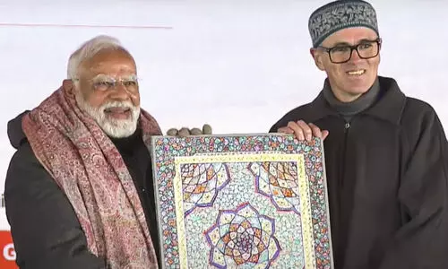 ജ​മ്മു-​ക​ശ്മീ​ന് സംസ്ഥാന പദവി വേണമെന്ന് ഉമർ അബ്ദുല്ല; വാഗ്ദാനം പാലിക്കുമെന്ന് മോദി