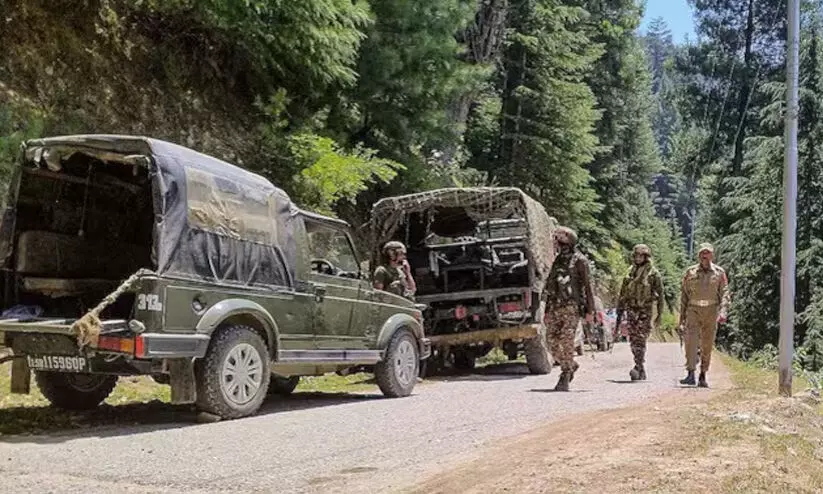 കുഴിബോംബ് സ്ഫോടനത്തിൽ ആറ് സൈനികർക്ക് പരിക്ക്