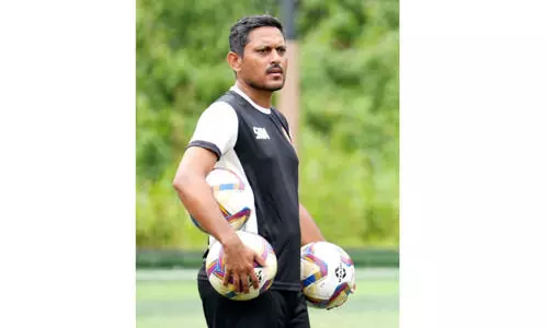 ഫു​ട്ബാ​ൾ സ്വ​ർ​ണം തേ​ടി പു​തു​നി​ര​യു​മാ​യി കേ​ര​ളം