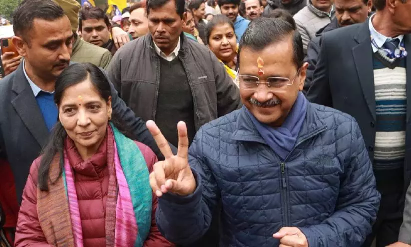 ‘വ്യക്തമായ ഭൂരിപക്ഷത്തോടെ സർക്കാർ രൂപവത്കരിക്കും’; നാമനിർദേശ പത്രിക സമർപ്പിച്ച് കെജ്രിവാൾ ‘വ്യക്തമായ ഭൂരിപക്ഷത്തോടെ സർക്കാർ രൂപവത്കരിക്കും’; നാമനിർദേശ പത്രിക സമർപ്പിച്ച് കെജ്രിവാൾ