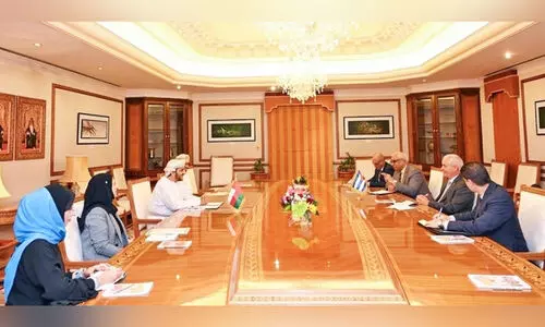 ഒ​മാ​ൻ- ക്യൂ​ബ​ രാ​ഷ്ട്രീ​യ കൂ​ടി​യാ​ലോ​ച​ന​