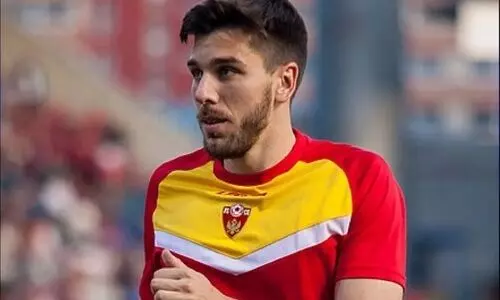 മോണ്ടിനെ​ഗ്രോ താരം ദൂ​സാ​ൻ ല​ഗാ​ത്തോ​ർ ബ്ലാസ്റ്റേഴ്‌സിൽ