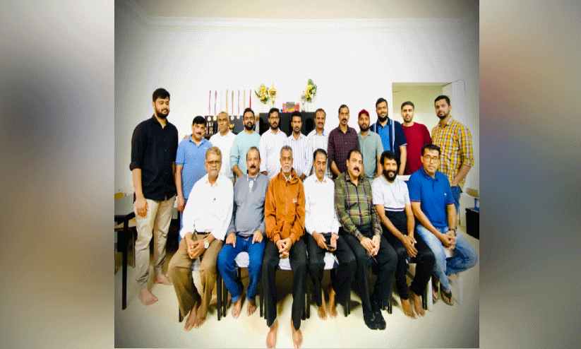 അ​നു​സ്മ​ര​ണ​യോ​ഗ​വും സ്വീ​ക​ര​ണ​വും