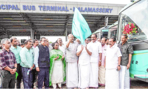 കൊച്ചി മെട്രോ ഇലക്​ട്രിക്​ ബസ് സർവിസ് തുടങ്ങി