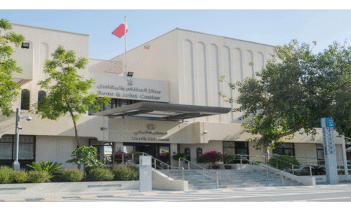 ആ​ദ്യ ക​ണ​ങ്കാ​ൽ മാ​റ്റി​വെ​ക്ക​ൽ ശ​സ്ത്ര​ക്രി​യ​യു​മാ​യി ഹ​മ​ദ്