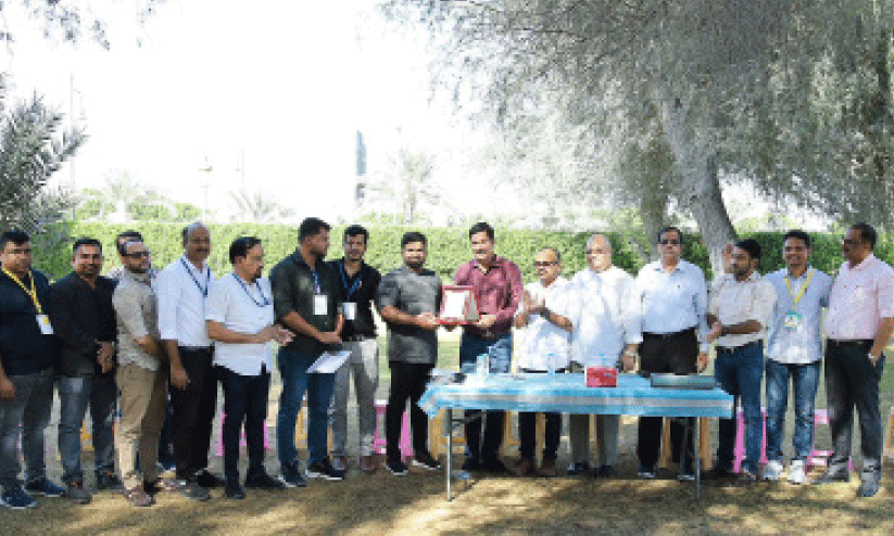 ഷ​മ​ൽ കു​ടും​ബ​സം​ഗ​മം