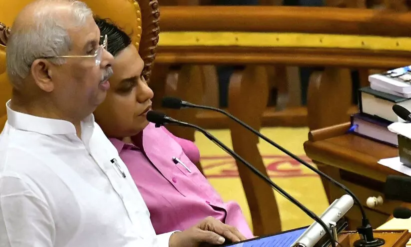 ഗവർണറുടെ നയപ്രഖ്യാപനത്തിൽ കേന്ദ്രത്തിന് വിമർശനം; ജി.എസ്.ടി നഷ്ടപരിഹാരമില്ല, പ്രത്യേക ഗ്രാന്റുമില്ല