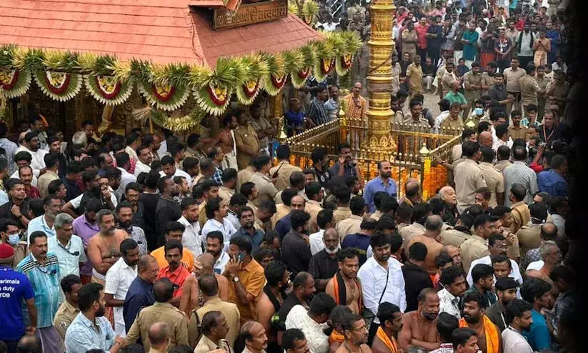 മകരവിളക്ക് ഉത്സവം: ദർശനം ജനുവരി 19 വരെ മകരവിളക്ക് ഉത്സവം: ദർശനം ജനുവരി 19 വരെ