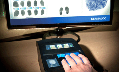 ബ​യോ​മെ​ട്രി​ക് കേ​ന്ദ്ര​ങ്ങ​ൾ; ജനുവരിയിൽ രാ​ത്രി എ​ട്ടു​വ​രെ പ്ര​വ​ർ​ത്തി​ക്കും