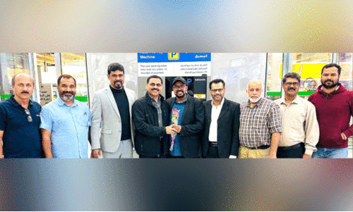 ഡോ. ​ശ​റ​ഫു​ദ്ദീ​ൻ ക​ട​മ്പോ​ട്ടി​ന് സ്വീ​ക​ര​ണം ന​ൽ​കി