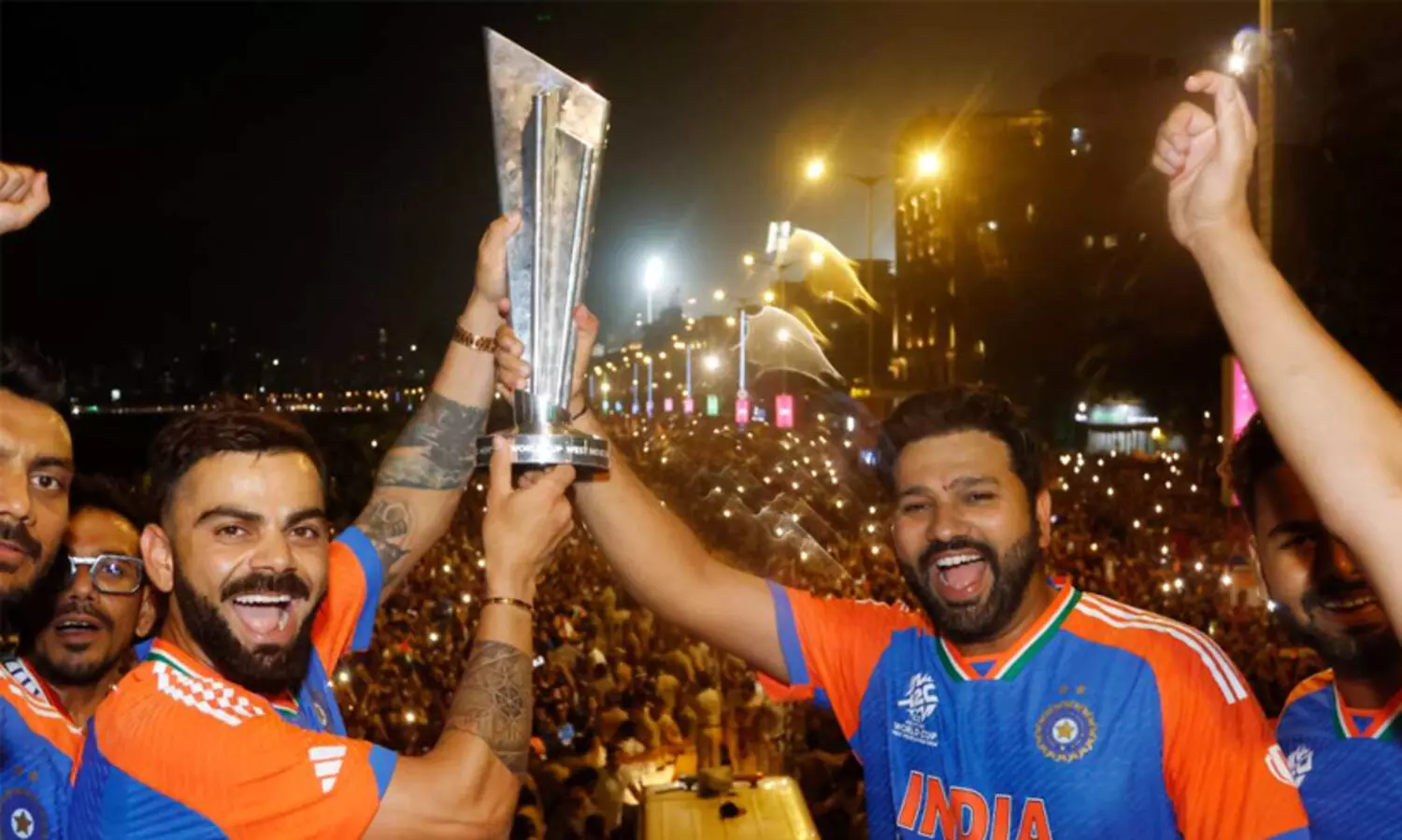 ഗിൽ ഉപനായകൻ, സഞ്ജുവില്ല, ഷമി തിരിച്ചെത്തി; ചാമ്പ്യൻസ് ട്രോഫിക്കുള്ള ഇന്ത്യൻ സംഘത്തെ പ്രഖ്യാപിച്ചു