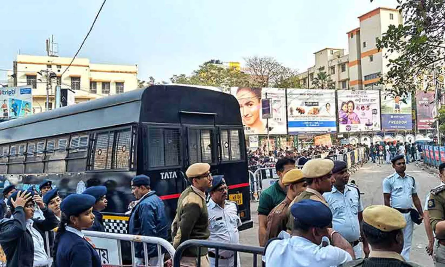 ഡോ. സന്ദീപ് ഘോഷിന്റെ കാര്യം എന്തായി? വിധിയിൽ രോഷാകുലരായി ബംഗാളിലെ ജൂനിയർ ഡോക്ടർമാർ