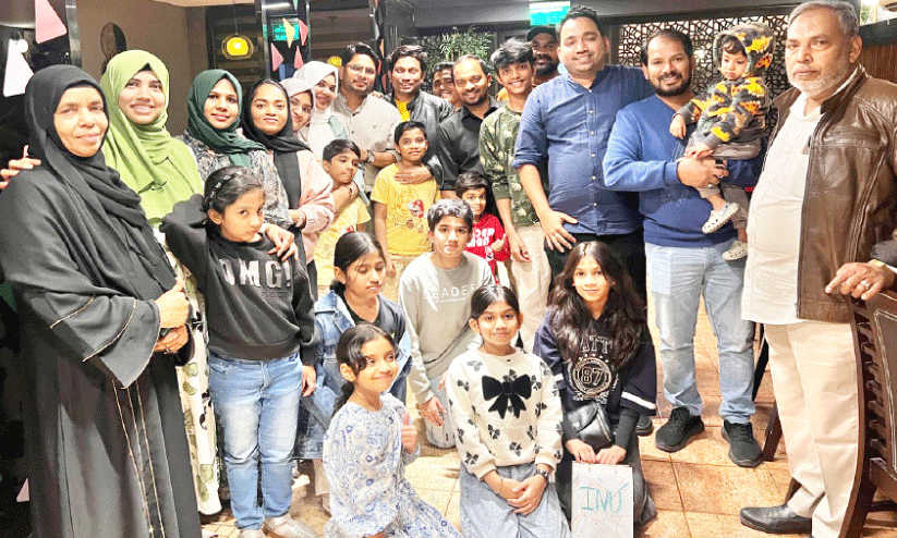 പട്ടാമ്പി കോളജിലെ സൗഹൃദക്കൂട്ട് തുടരുകതന്നെ ചെയ്യും പട്ടാമ്പി കോളജിലെ സൗഹൃദക്കൂട്ട് തുടരുകതന്നെ ചെയ്യും