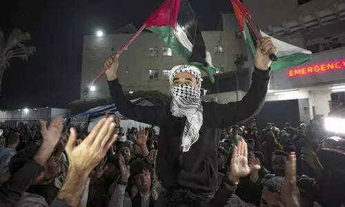 ഇ​​സ്രാ​​യേ​​ൽ - ഹ​​മാ​​സ് വെ​​ടി​​നി​​ർ​​ത്ത​​ൽ, ബന്ദി കൈമാറ്റ ക​​രാ​​റിന് അംഗീകാരം