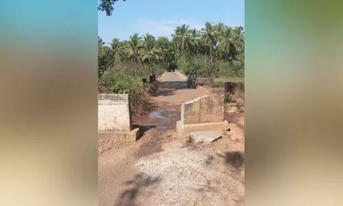 കുമ്പള കഞ്ചിക്കട്ടപാലം പു​ന​ർ​നി​ർ​മാ​ണം വൈ​കു​ന്നു; പ്രതിഷേധം ശക്തം