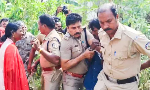 യുവതിയുടെ കൊല: പ്രതിയെ സംഭവത്തെത്തിച്ച്​ തെളിവെടുത്തു