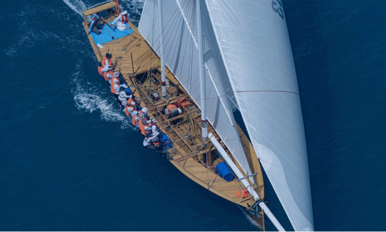 സ​മു​ദ്ര പൈ​തൃ​കം വി​ളി​​ച്ചോ​തി പാ​യ്ക്ക​പ്പ​ലോ​ട്ട മ​ല്‍സ​രം