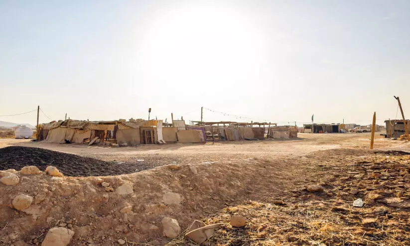 മരുഭൂമിയിൽ ജീവിതം കെട്ടിപ്പടുക്കുന്നവർ മരുഭൂമിയിൽ ജീവിതം കെട്ടിപ്പടുക്കുന്നവർ