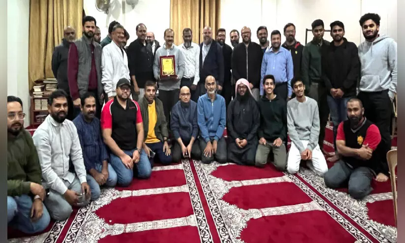 അഹ്മദ് നിസാറിന് യാത്രയയപ്പ് നൽകി അഹ്മദ് നിസാറിന് യാത്രയയപ്പ് നൽകി