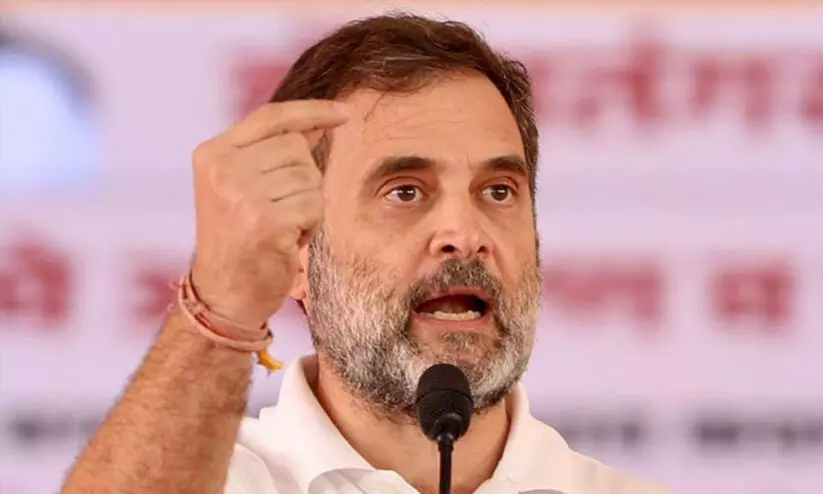 ആർ.എസ്.എസിനെ വിമർശിച്ചതിന് രാഹുൽ ഗാന്ധിക്കെതിരെ കേസ് ആർ.എസ്.എസിനെ വിമർശിച്ചതിന് രാഹുൽ ഗാന്ധിക്കെതിരെ കേസ്