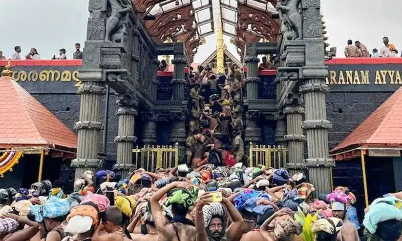ശബരിമല തീര്‍ത്ഥാടനം: സ്‌ട്രോക്ക് ബാധിച്ച രണ്ട് പേര്‍ക്ക് തുണയായി ആരോഗ്യ വകുപ്പ്