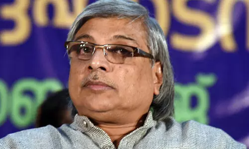 വയലൻസ് ചിത്രങ്ങളിൽ അഭിനയിക്കുന്ന താരങ്ങൾ ആത്മപരിശോധന നടത്തണം -കമൽ