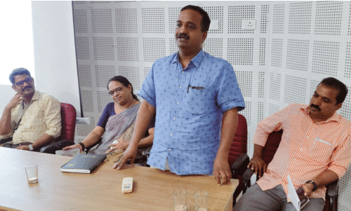 മാലിന്യമുക്തം നവകേരളം’ ജില്ല നൂറുശതമാനം ഹരിത   അയൽക്കൂട്ടായ്മയിലേക്ക്