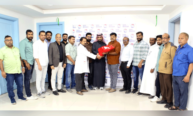 സന്ദീപ് വാര്യർക്ക് സഫ മക്ക പോളിക്ലിനിക്കിൽ സ്വീകരണം സന്ദീപ് വാര്യർക്ക് സഫ മക്ക പോളിക്ലിനിക്കിൽ സ്വീകരണം