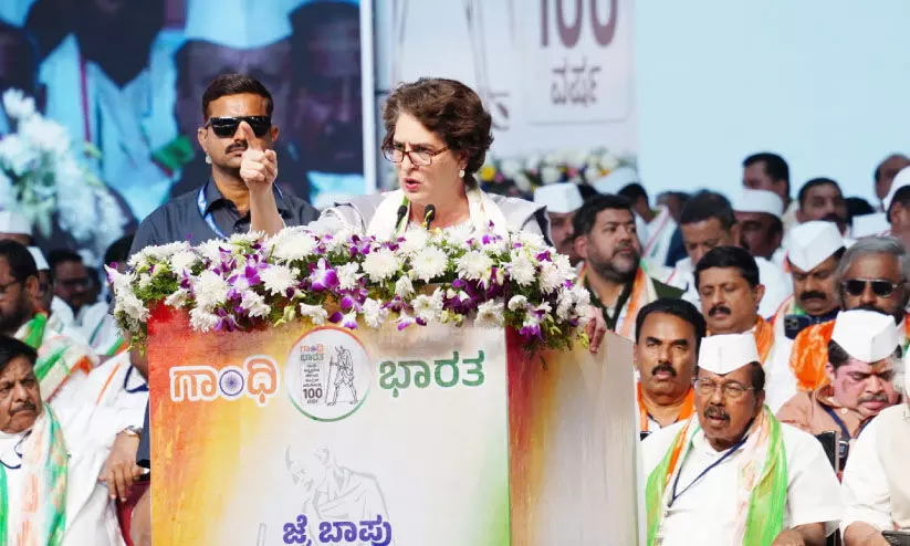 മോദിയും അമിത്ഷായും ഭരണഘടനാ വിരുദ്ധർ -പ്രിയങ്ക ഗാന്ധി മോദിയും അമിത്ഷായും ഭരണഘടനാ വിരുദ്ധർ -പ്രിയങ്ക ഗാന്ധി