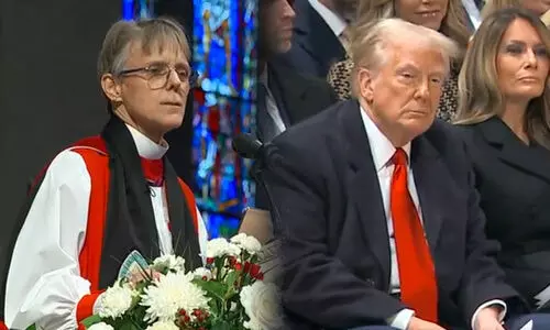 ട്രാൻസ്ജെൻഡറുകളോടും കുടിയേറ്റക്കാരോടും കരുണ കാണിക്കണം -ട്രംപിനെ ഇരുത്തി ബിഷപ്പിന്‍റെ പ്രസംഗം