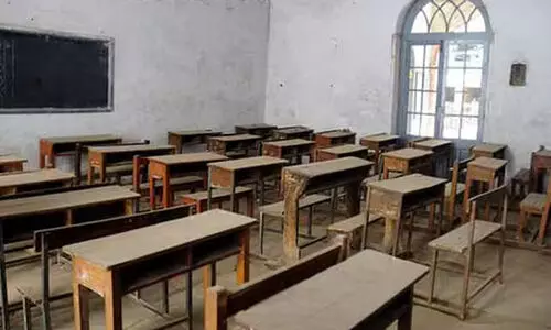 പണിമുടക്കിനെ തുടർന്ന് സ്കൂളിന് അവധി നൽകി; പ്രധാനാധ്യാപകന് സസ്പെൻഷൻ