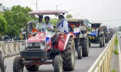 റിപ്പബ്ലിക് ദിനത്തിൽ ഒരു ലക്ഷത്തിലധികം ട്രാക്ടറുകൾ നിരത്തിലിറക്കുമെന്ന് കർഷക സമര നേതാക്കൾ