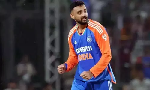 എറിഞ്ഞിട്ട് ചക്രവർത്തിയും കൂട്ടരും! ഒറ്റക്ക് പൊരുതി ബട്ലർ; ഇന്ത്യക്ക് ജയിക്കാൻ 133..