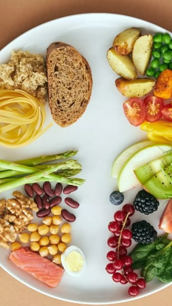 ശരീരഭാരം കൂടുതലാണോ? ഭക്ഷണം കഴിക്കുമ്പോൾ ഇവ ശ്രദ്ധിച്ചാൽ ഉറപ്പായും ഭാരം കുറയും!